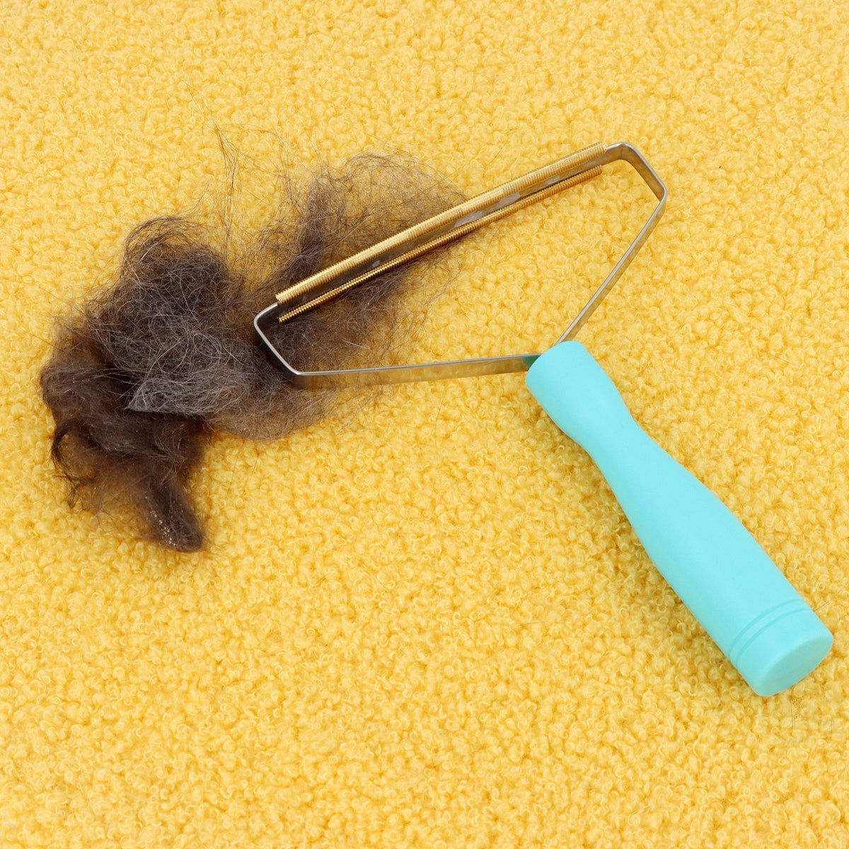 Pet Hair Removal Brush and Carpet Rake for Clean Floors