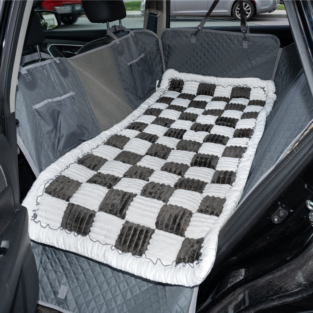 Plush Backseat Dog Bed for Cars - Cozy Pet Car Seat Cover