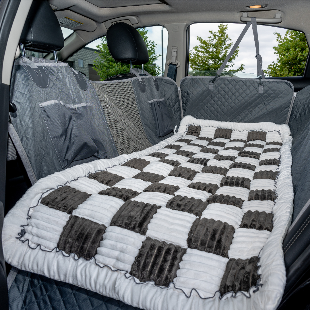 Plush Backseat Dog Bed for Cars - Cozy Pet Car Seat Cover