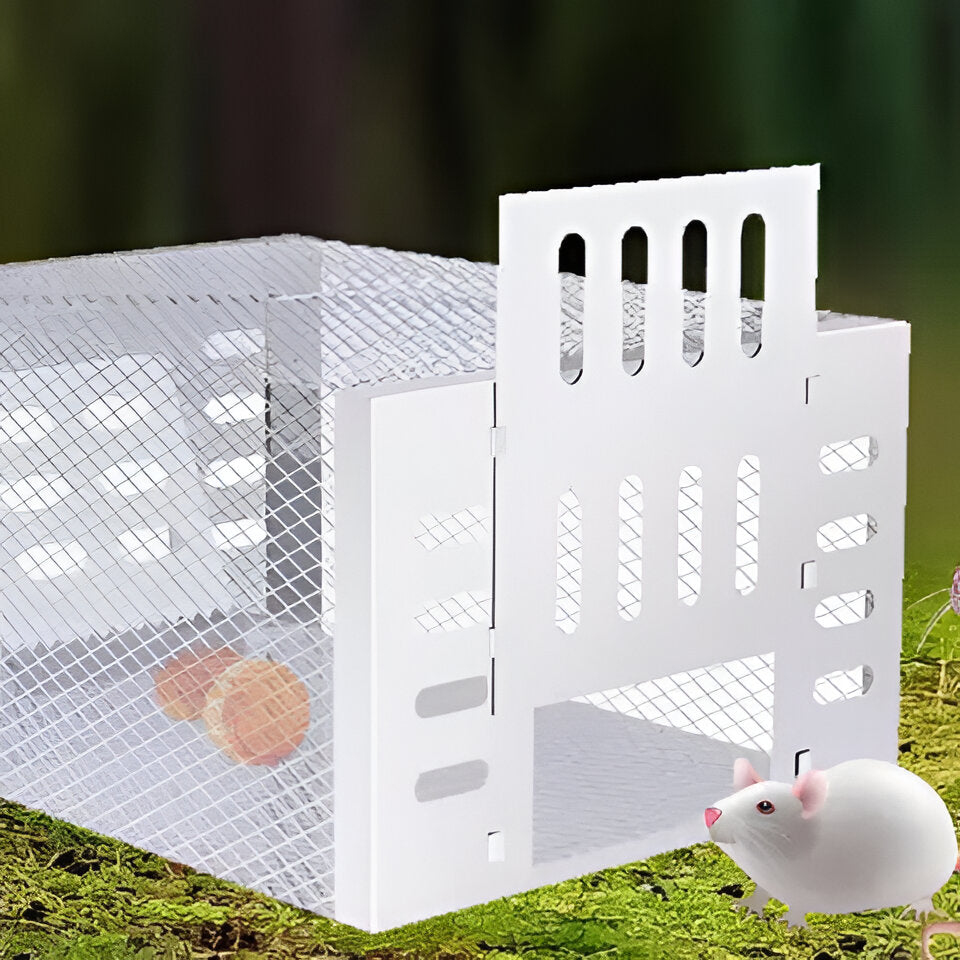 Self-Activating Mouse Trap Lid for Buckets