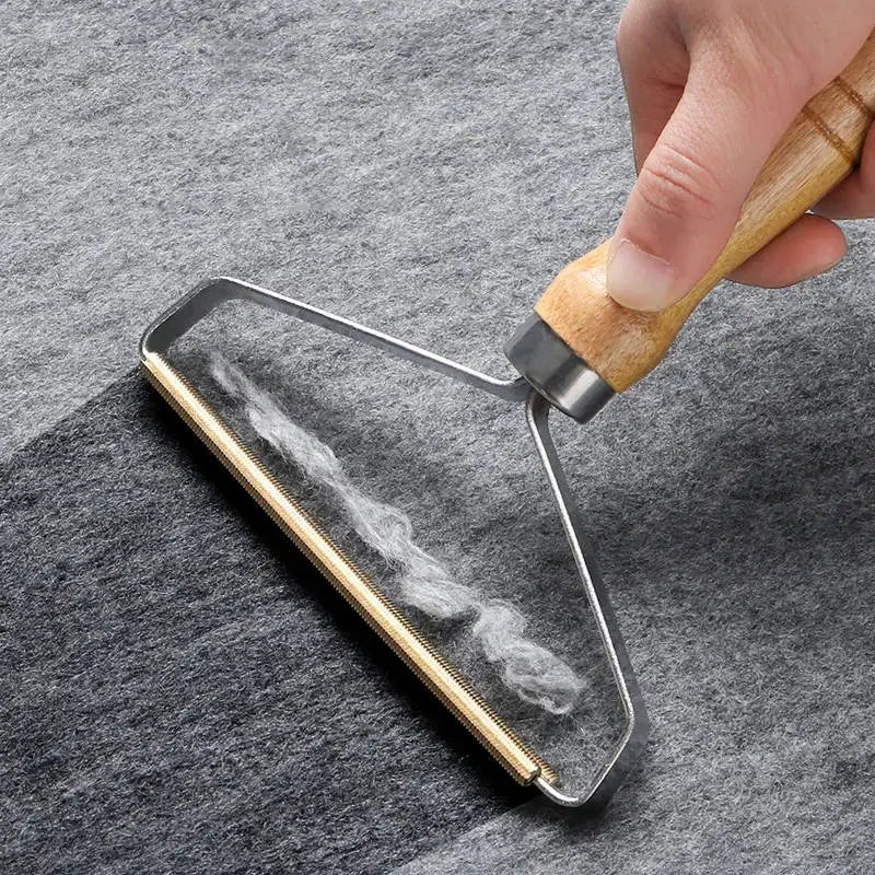 Wooden Handle Portable Lint Remover & Pet Hair Brush