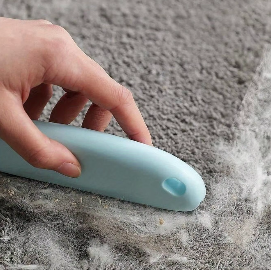 Reusable Pet Hair Remover for Furniture and Fabric