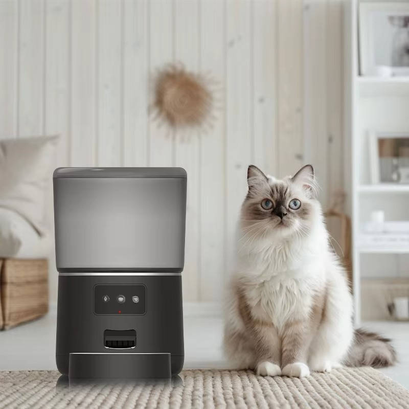 Smart Automatic Pet Feeder for Cats and Dogs