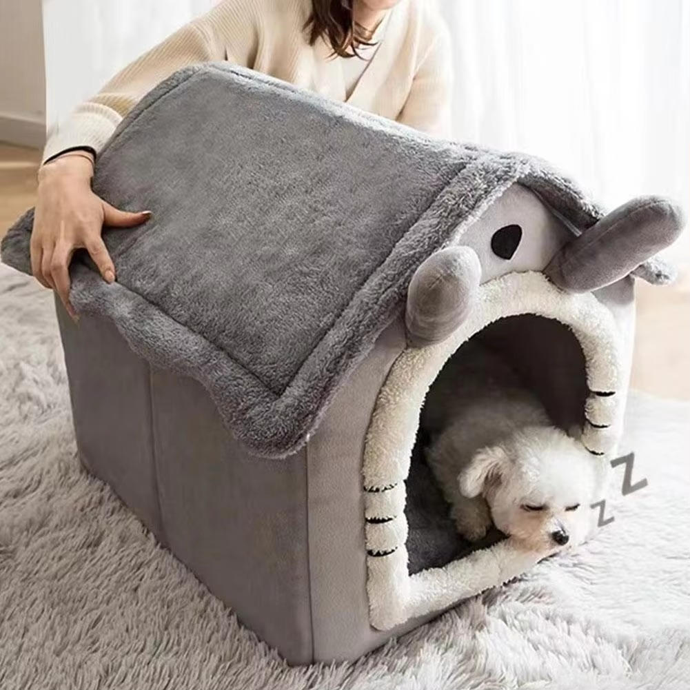 Cozy Indoor Cat House with Plush Den Design